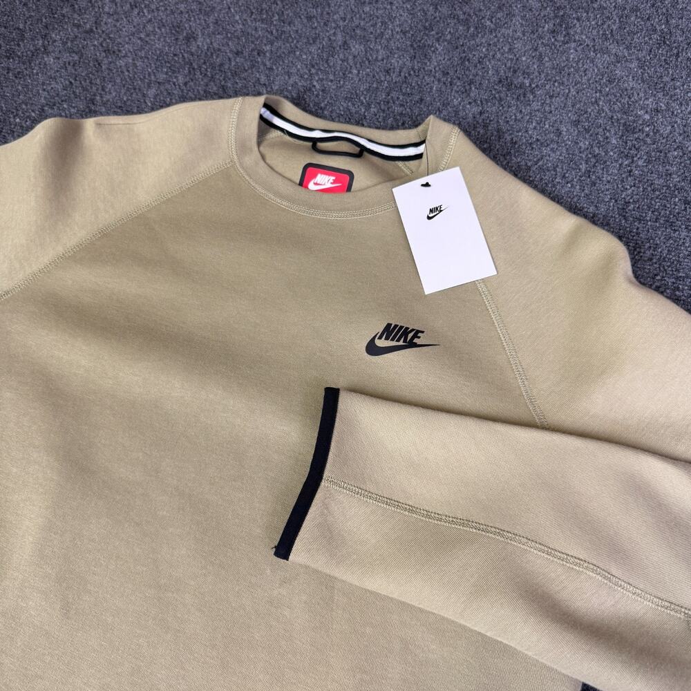 Nike Sportswear Tech‎ Fleece Crewneck Men's Size Small Sweatshirt Tan Black $115